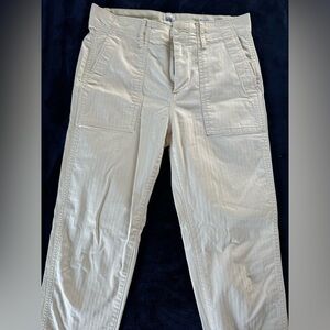 Women’s GAP Khaki pants